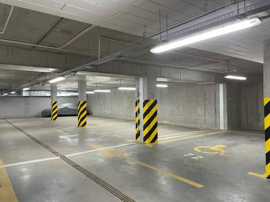 Apartmán Art Marina Nad Rzeka Z Bezplatnym Parkingiem Vratislav Exteriér fotografie
